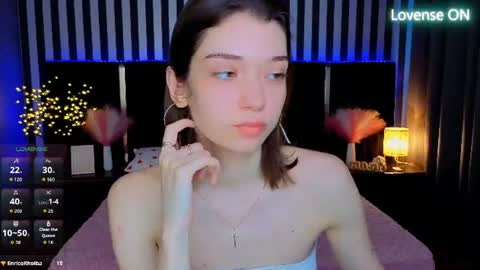 Snapshot of cherry_wipe chatting on 06-30-26, 06:25 Cherry Wipe online show from 06-30-26, 06:25