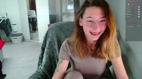 Leonie online show from 03-15-26, 07:25