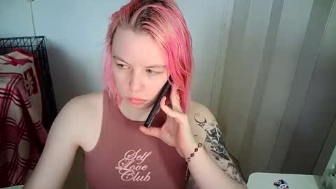 cherrybaby_0 online show from 04-18-26, 07:23
