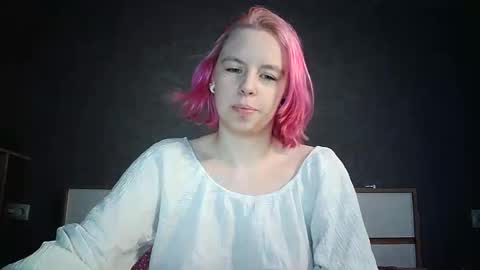 cherrybaby_0 online show from 06-07-26, 02:21