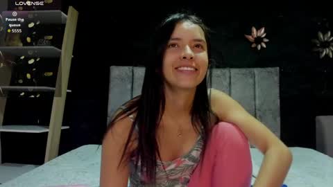 Snapshot of cherrybombs_ chatting on 05-01-26, 03:55 Cherry online show from 05-01-26, 03:55