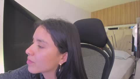 Snapshot of cherrybombs_ chatting on 06-03-26, 02:33 Cherry online show from 06-03-26, 02:33