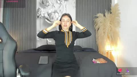 Snapshot of cherrybombs_ chatting on 06-04-26, 12:22 Cherry online show from 06-04-26, 12:22
