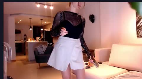 Anna online show from 03-25-26, 03:56