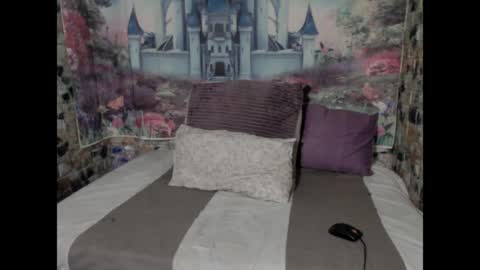 Snapshot of cherryindian694u chatting on 06-16-26, 05:43 leah is the name online show from 06-16-26, 05:43