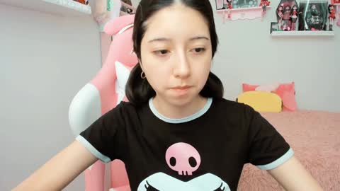 Snapshot of cherrymafer666 chatting on 01-17-25, 08:00 cherrycute666 online show from 01-17-25, 08:00