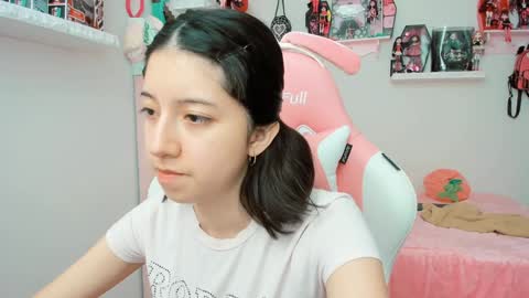 Snapshot of cherrymafer666 chatting on 02-05-25, 06:59 cherrycute666 online show from 02-05-25, 06:59