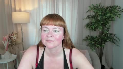 Miy online show from 04-17-26, 02:31