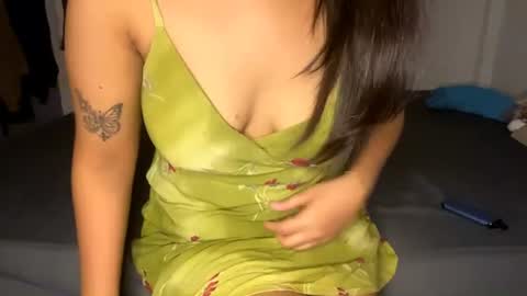 Bella online show from 06-24-26, 03:11