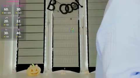 Lysia online show from 10-21-25, 11:22