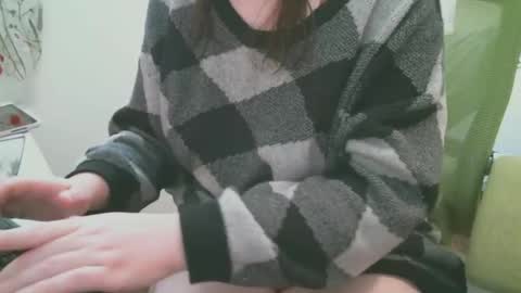 cherubimwillow online show from 04-27-26, 05:44