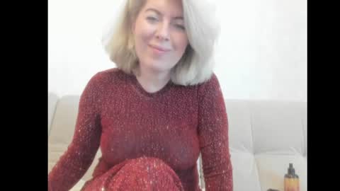 Snapshot of chicafortuna chatting on 07-10-26, 02:38 NBFG online show from 07-10-26, 02:38