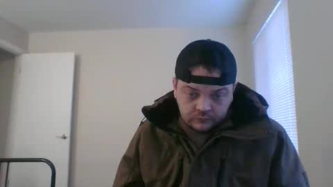 Snapshot of chicago69421 chatting on 02-18-25, 01:00 Kyle online show from 02-18-25, 01:00
