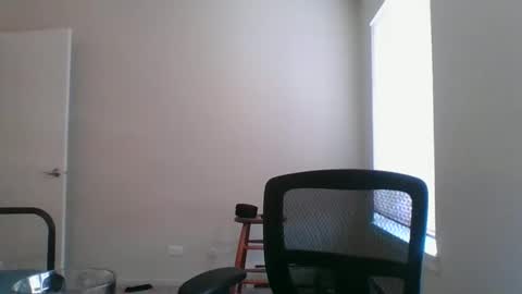 Snapshot of chicago69421 chatting on 02-20-25, 07:19 Kyle online show from 02-20-25, 07:19