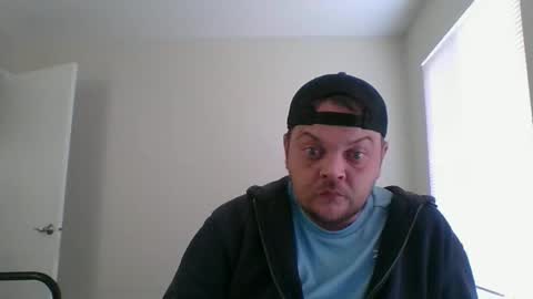 Snapshot of chicago69421 chatting on 10-29-25, 04:42 Kyle online show from 10-29-25, 04:42
