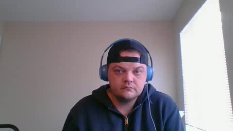 Snapshot of chicago69421 chatting on 11-10-25, 03:44 Kyle online show from 11-10-25, 03:44
