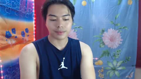 Snapshot of chicago_west chatting on 01-23-25, 12:19 Ask me online show from 01-23-25, 12:19