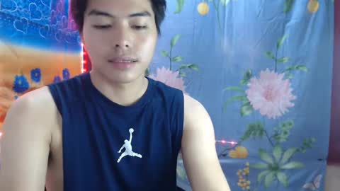 Snapshot of chicago_west chatting on 01-23-25, 03:22 Ask me online show from 01-23-25, 03:22