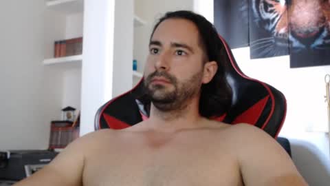 Snapshot of chicosur chatting on 05-08-26, 02:55 Chicosur online show from 05-08-26, 02:55