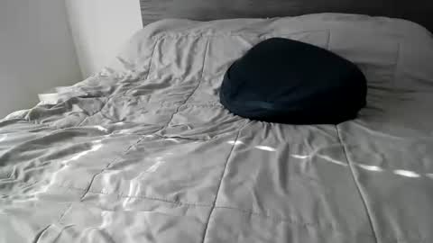 Snapshot of chidorri chatting on 10-18-25, 03:35 babygirl online show from 10-18-25, 03:35