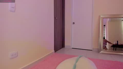 chihiro_11 online show from 12-17-25, 12:44