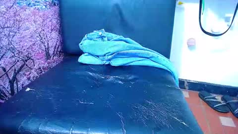 Chikys   online show from 11-28-25, 04:31