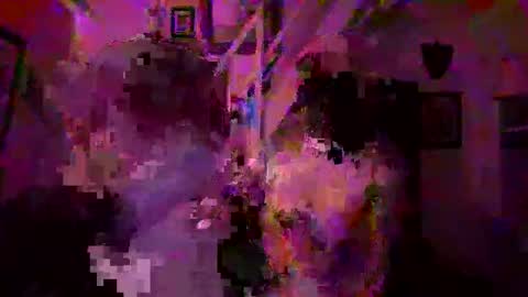 Snapshot of chillmates chatting on 12-17-25, 11:38 Faust online show from 12-17-25, 11:38