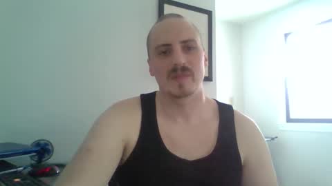 Snapshot of chillsfguy chatting on 12-15-25, 06:45 Chillsfguy online show from 12-15-25, 06:45