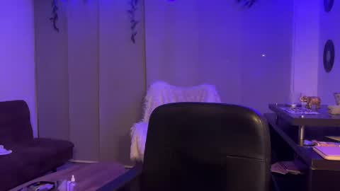 KAIA online show from 01-05-25, 04:04