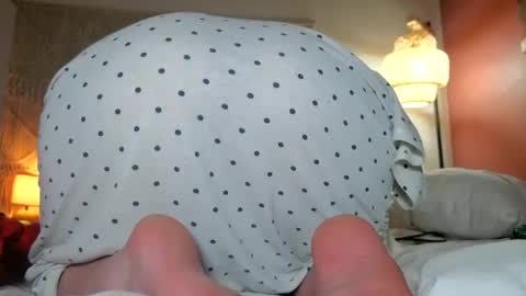 yoursensualparadise online show from 04-15-26, 11:49