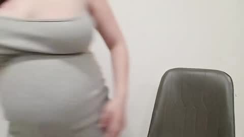 Snapshot of chillylove chatting on 05-14-26, 01:01 Jani online show from 05-14-26, 01:01