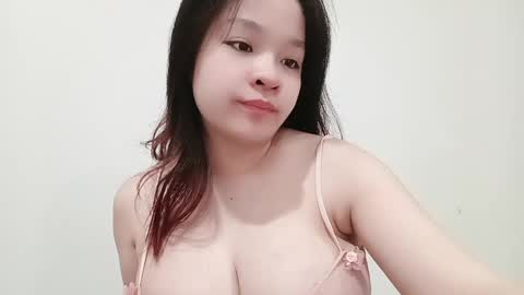 Snapshot of chillylove chatting on 05-17-26, 01:03 Jani online show from 05-17-26, 01:03