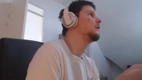 chillzonecam online show from 09-12-25, 03:56