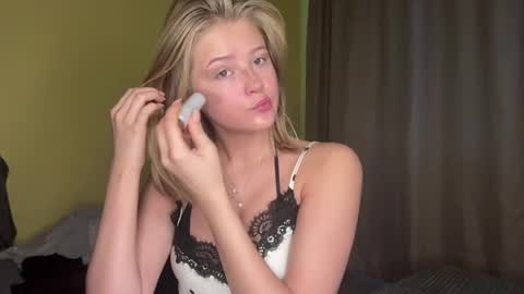Chanelle online show from 05-25-26, 11:05