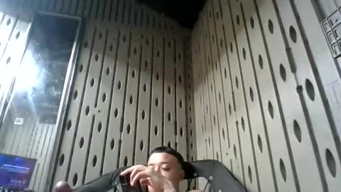 Snapshot of chino880172 chatting on 10-21-25, 05:08 CHINO online show from 10-21-25, 05:08