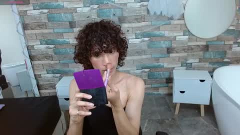 Snapshot of chipi_tay chatting on 11-03-25, 03:19 chipi_tay online show from 11-03-25, 03:19