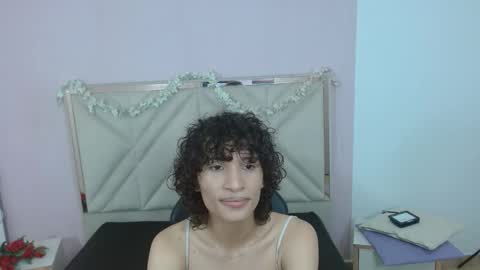 Snapshot of chipi_tay chatting on 11-17-25, 07:19 chipi_tay online show from 11-17-25, 07:19