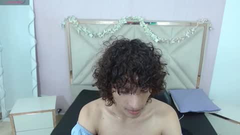 Snapshot of chipi_tay chatting on 11-28-25, 07:05 chipi_tay online show from 11-28-25, 07:05