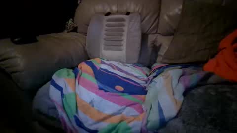 Snapshot of chippy70 chatting on 04-10-26, 03:56 chippy70 online show from 04-10-26, 03:56