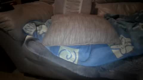 Snapshot of chippy70 chatting on 04-15-26, 05:58 chippy70 online show from 04-15-26, 05:58