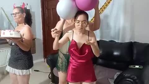 Snapshot of chiquitahot69 chatting on 11-10-25, 11:48 chiquitahot69 online show from 11-10-25, 11:48