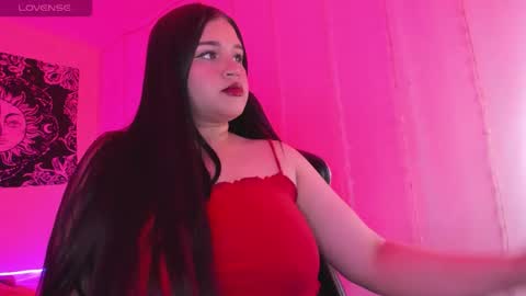 chloe online show from 10-28-25, 05:59