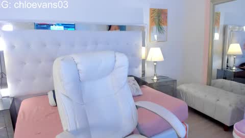 Chloe online show from 11-13-25, 11:31