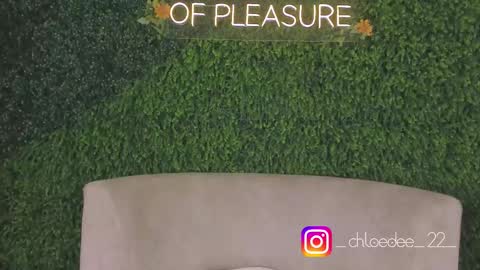 Chloe online show from 10-09-25, 12:03