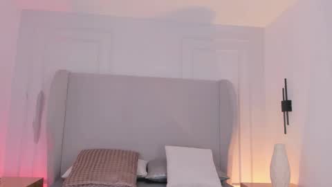 Chloe online show from 11-08-25, 12:27