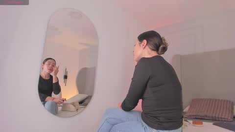 Chloe online show from 11-29-25, 10:29