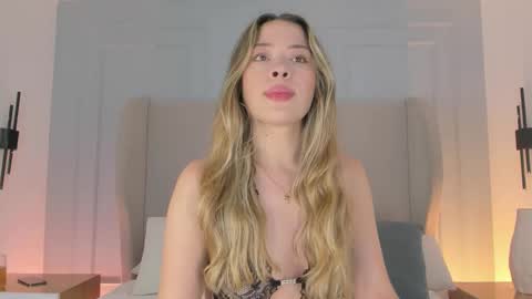 Chloe online show from 03-24-26, 11:37