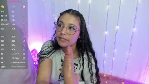 Chloe  online show from 03-10-25, 05:00