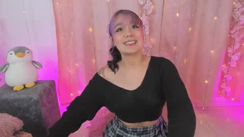 Chloe  online show from 11-25-25, 04:45