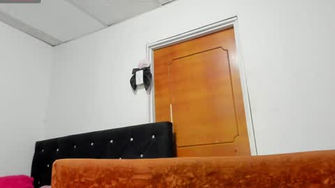 Snapshot of chloe_evanx_ chatting on 01-06-25, 07:02 Chloe Evanx online show from 01-06-25, 07:02